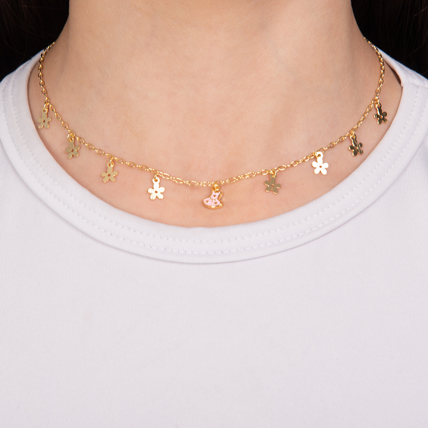 Elegant Dress and Flowers Necklace